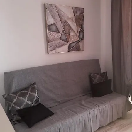 Coqueto Apartamento Con Piscina Коста-дель-Силенцио